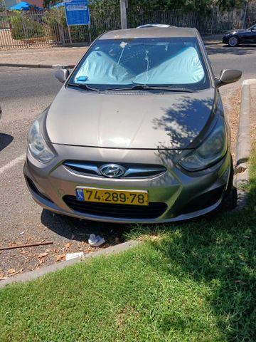 יונדאי אקסנט i25