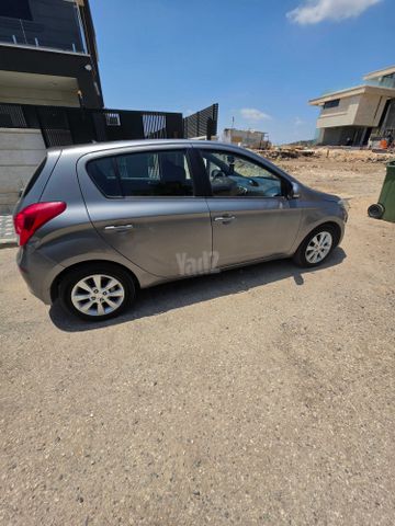 יונדאי i20