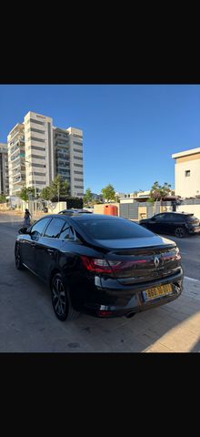 רנו מגאן