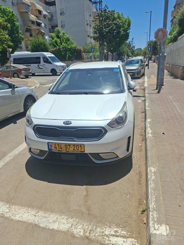 קיה נירו