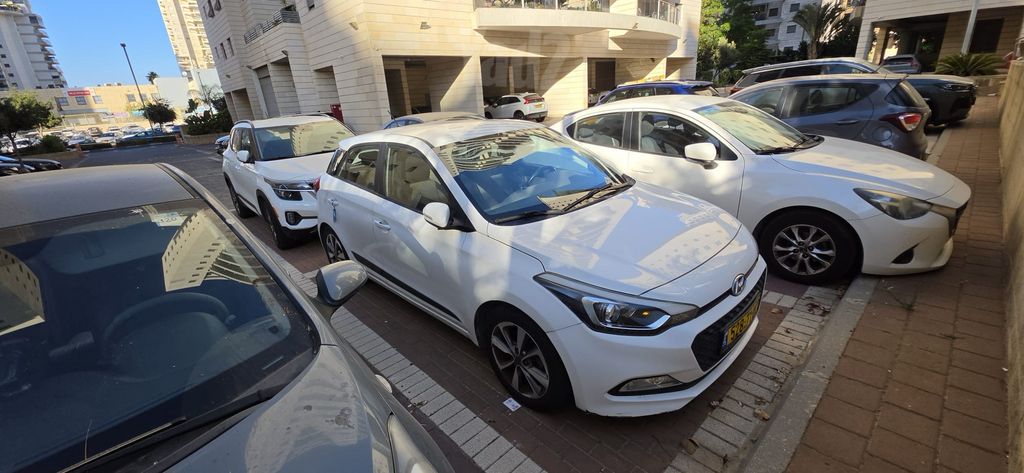 יונדאי i20