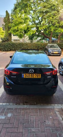 מאזדה 3