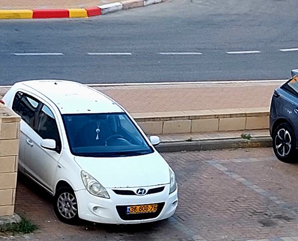 מודעת רכב יונדאי i20