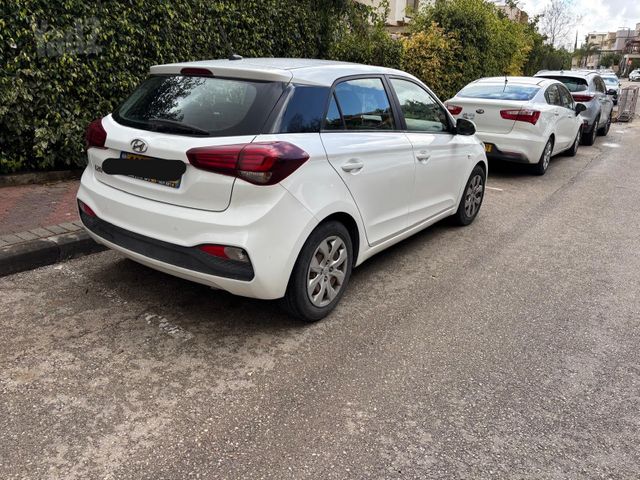 מודעת רכב יונדאי i20