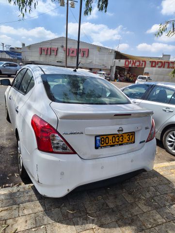 ניסאן אלמרה