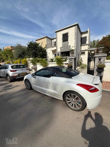 פיג'ו RCZ