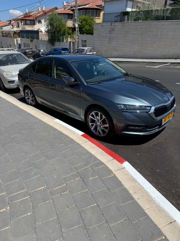 סקודה אוקטביה
