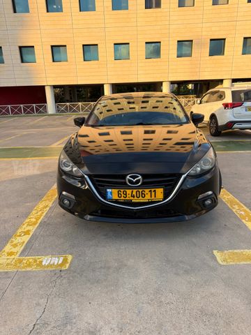 מודעת רכב מאזדה 3