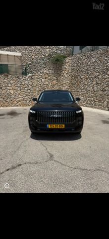 ג'אקו J7