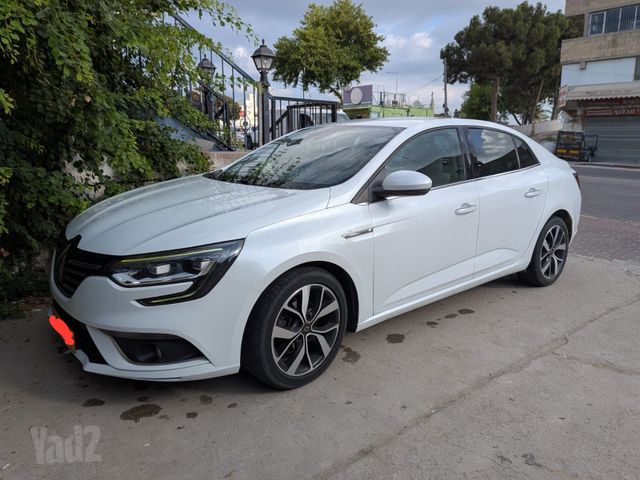 מגאן Intense אוט׳ דיזל 1.5 (116 כ״ס)