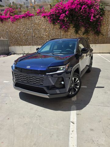 מודעת רכב טויוטה C-HR+