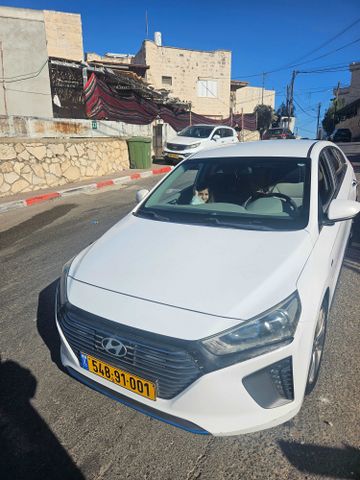 יונדאי איוניק