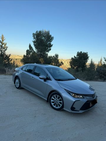 טויוטה קורולה