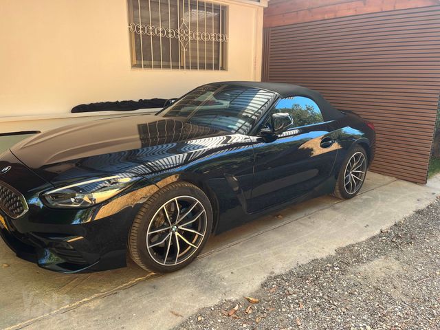 ב מ וו Z4