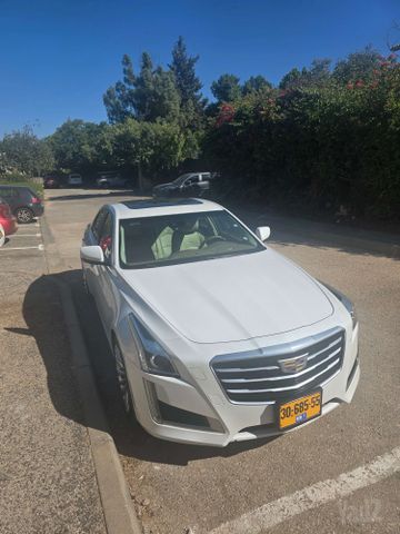 מודעת רכב קאדילק CTS