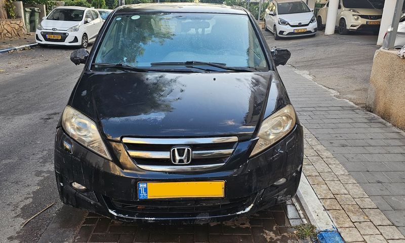 מודעת רכב הונדה FR-V