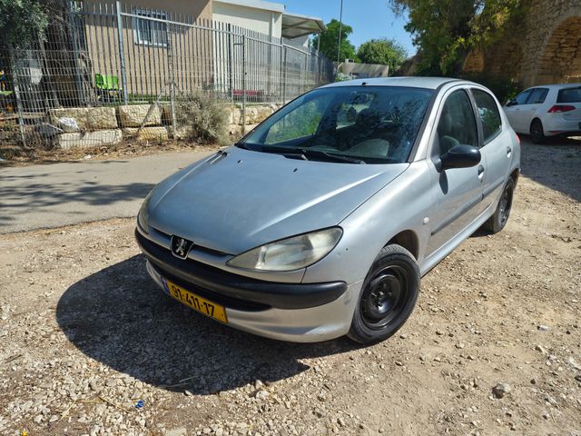 206 XR ידני 1.4 (75 כ״ס)