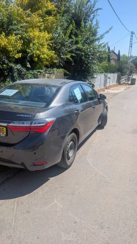טויוטה קורולה