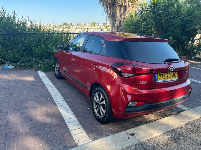 יונדאי i20