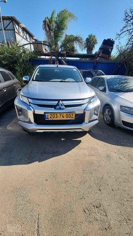 מודעת רכב מיצובישי טרייטון / L200