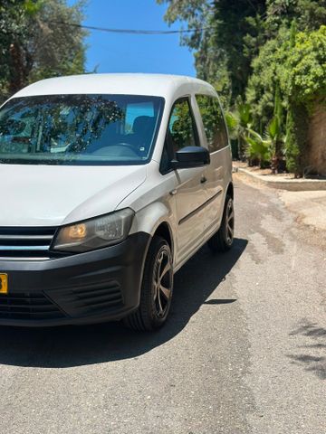 פולקסווגן קאדי