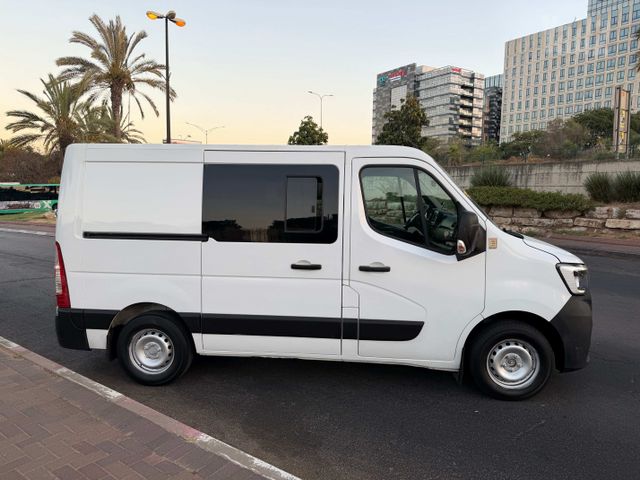 רנו מאסטר