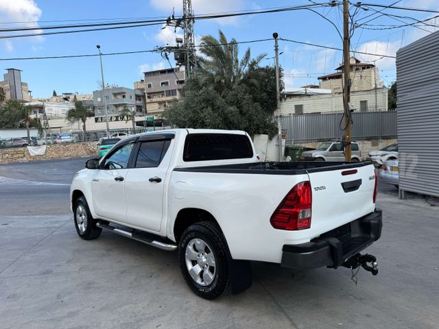 טויוטה היילקס