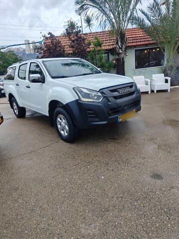 די-מקס 4X4 S אוט׳ דאבל קבינה 5 מק 4 דל 1.9 (163 כ״ס)