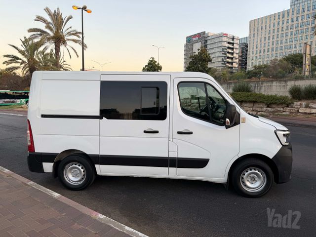 רנו מאסטר