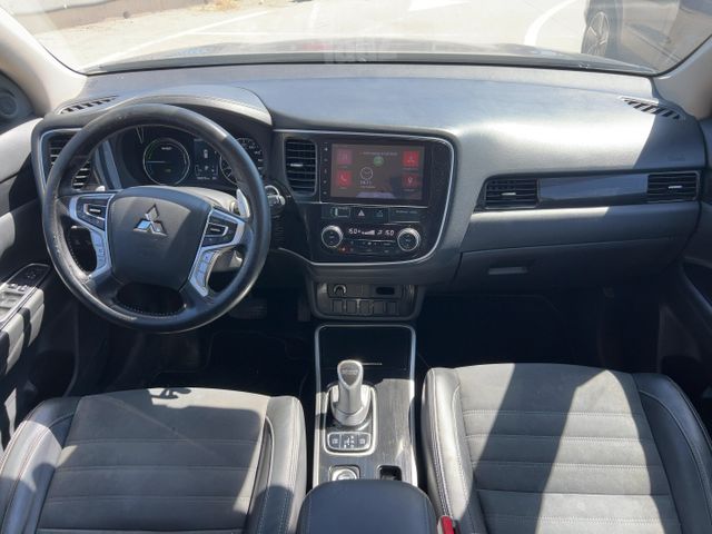 מיצובישי אאוטלנדר