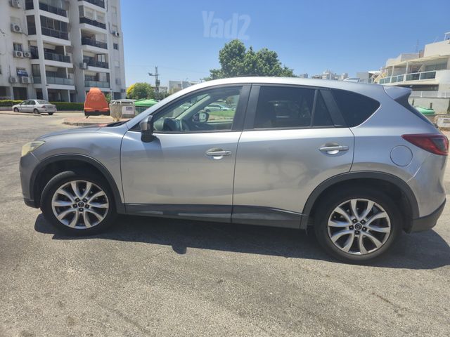 מודעת רכב מאזדה CX-5