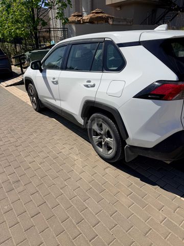 טויוטה RAV4