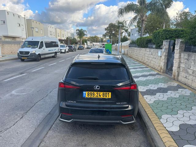 לקסוס NX