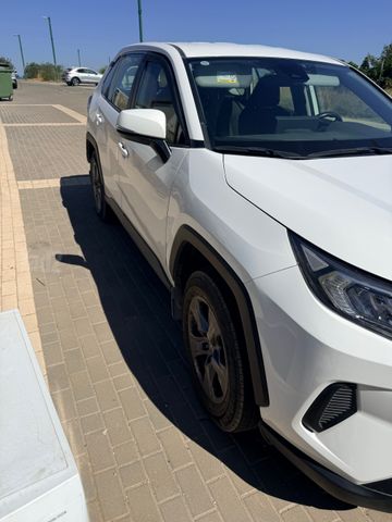 טויוטה RAV4
