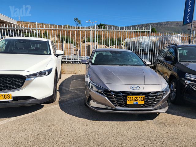 מודעת רכב מאזדה CX-3