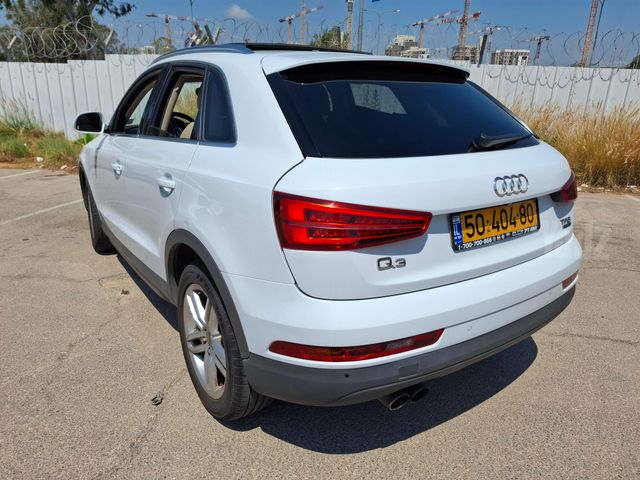 אאודי Q3