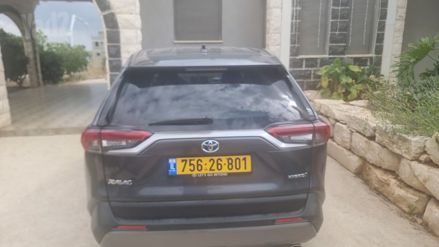 טויוטה RAV4