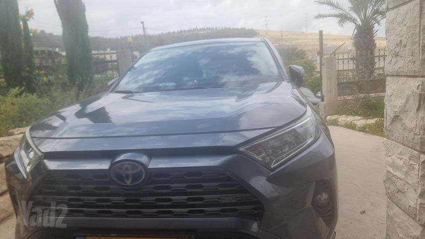 טויוטה RAV4