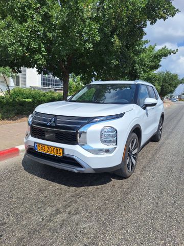 מיצובישי אאוטלנדר