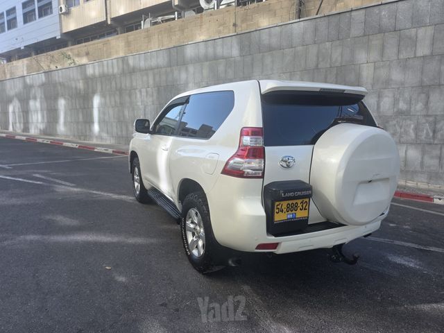 טויוטה לנד קרוזר