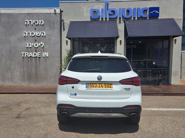 אם ג'י EHS PHEV