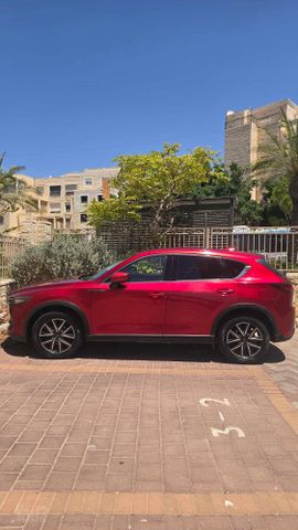 מודעת רכב מאזדה CX-5