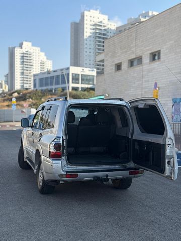 מיצובישי פג'רו
