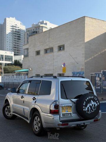 מיצובישי פג'רו