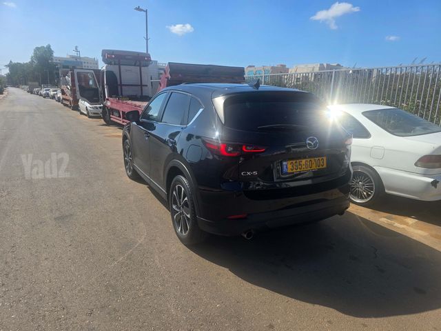 מודעת רכב מאזדה CX-5