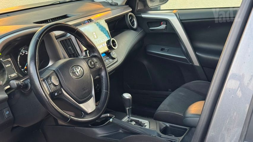 טויוטה RAV4