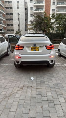 ב מ וו X6