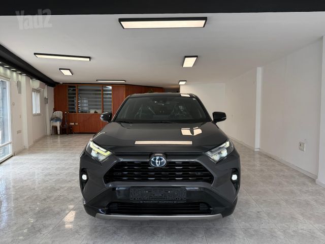 טויוטה RAV4