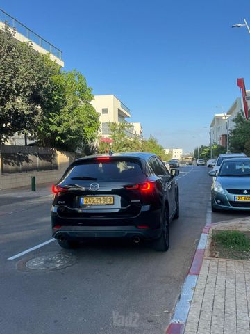 מודעת רכב מאזדה CX-5