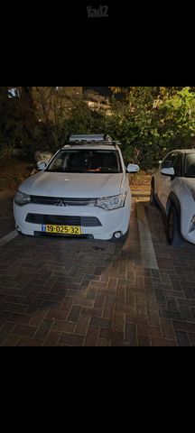 מיצובישי אאוטלנדר